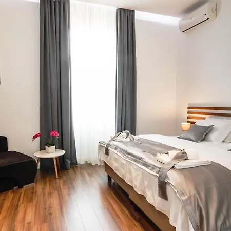 프리마 럭셔리 룸스 B&B 스플리트