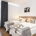 Prima Luxury krevet i doručak