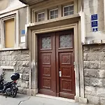 Prima Luxury krevet i doručak Split