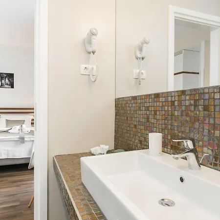 Prima Luxury Bed & Breakfast